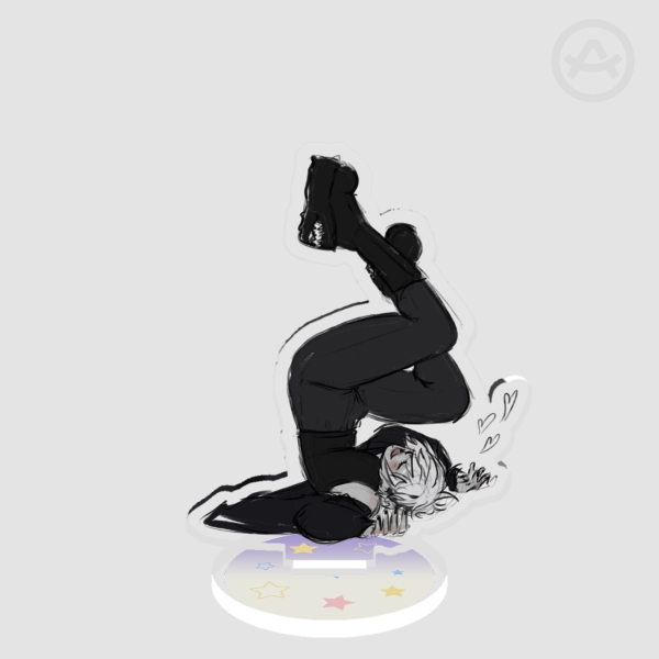 Isaia Standees