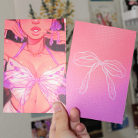 Vianeel Pearl Bow Postcard