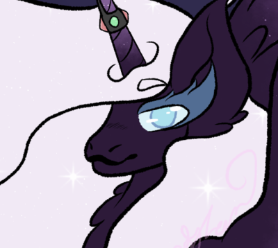 Queen Glamora Light