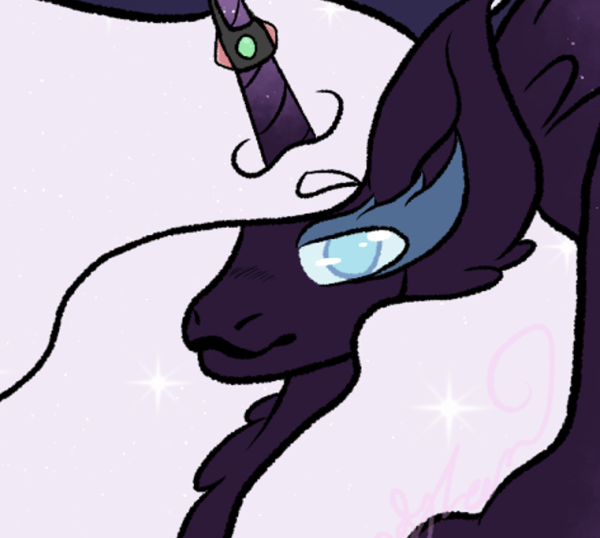 Queen Glamora Light
