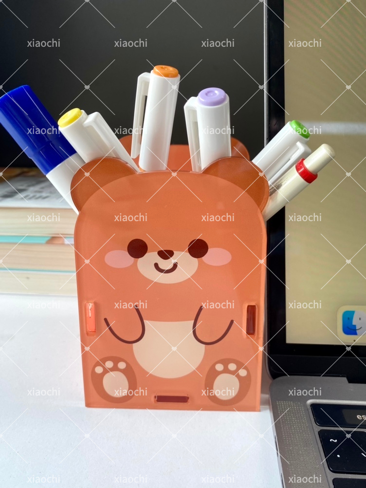 Acrylic pen holder